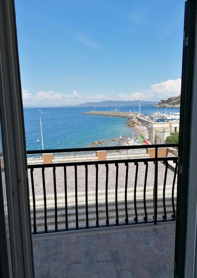 Casa La Marinella Lägenhet Porto Santo Stefano  Exteriör bild